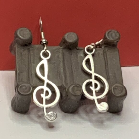 Music Earring, Music Note, Singing Earring, Gift Idea, Teacher Earring, Music - Picture 1 of 7